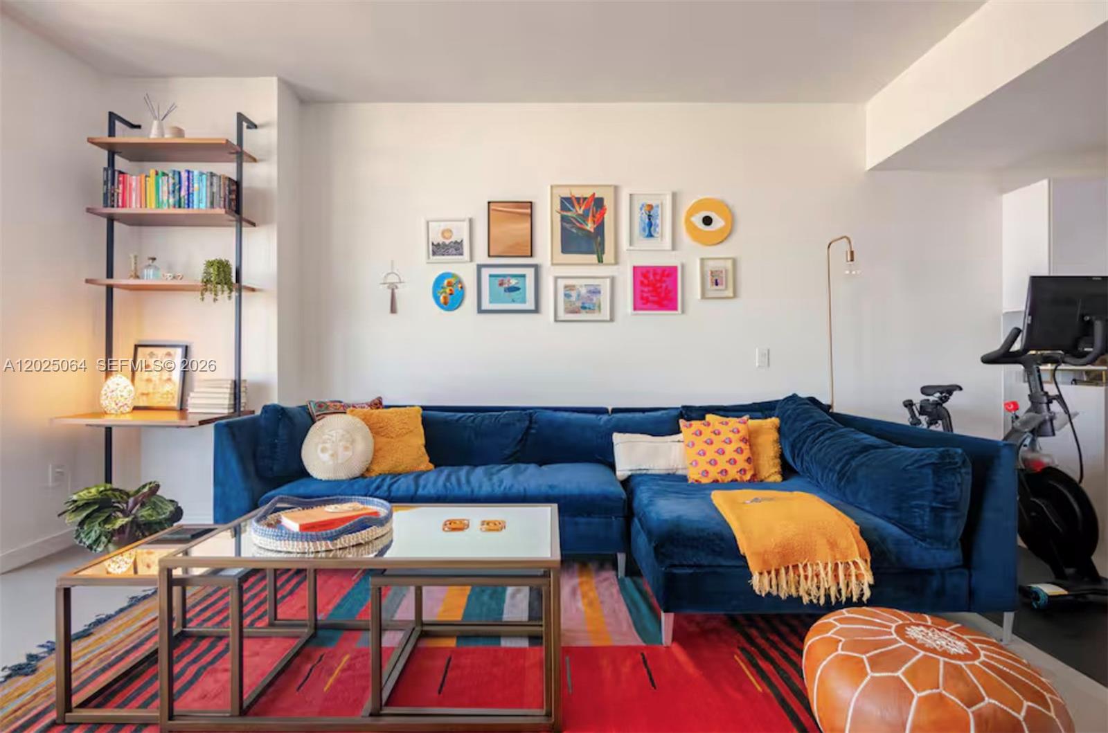 CANVAS CONDO - Residential