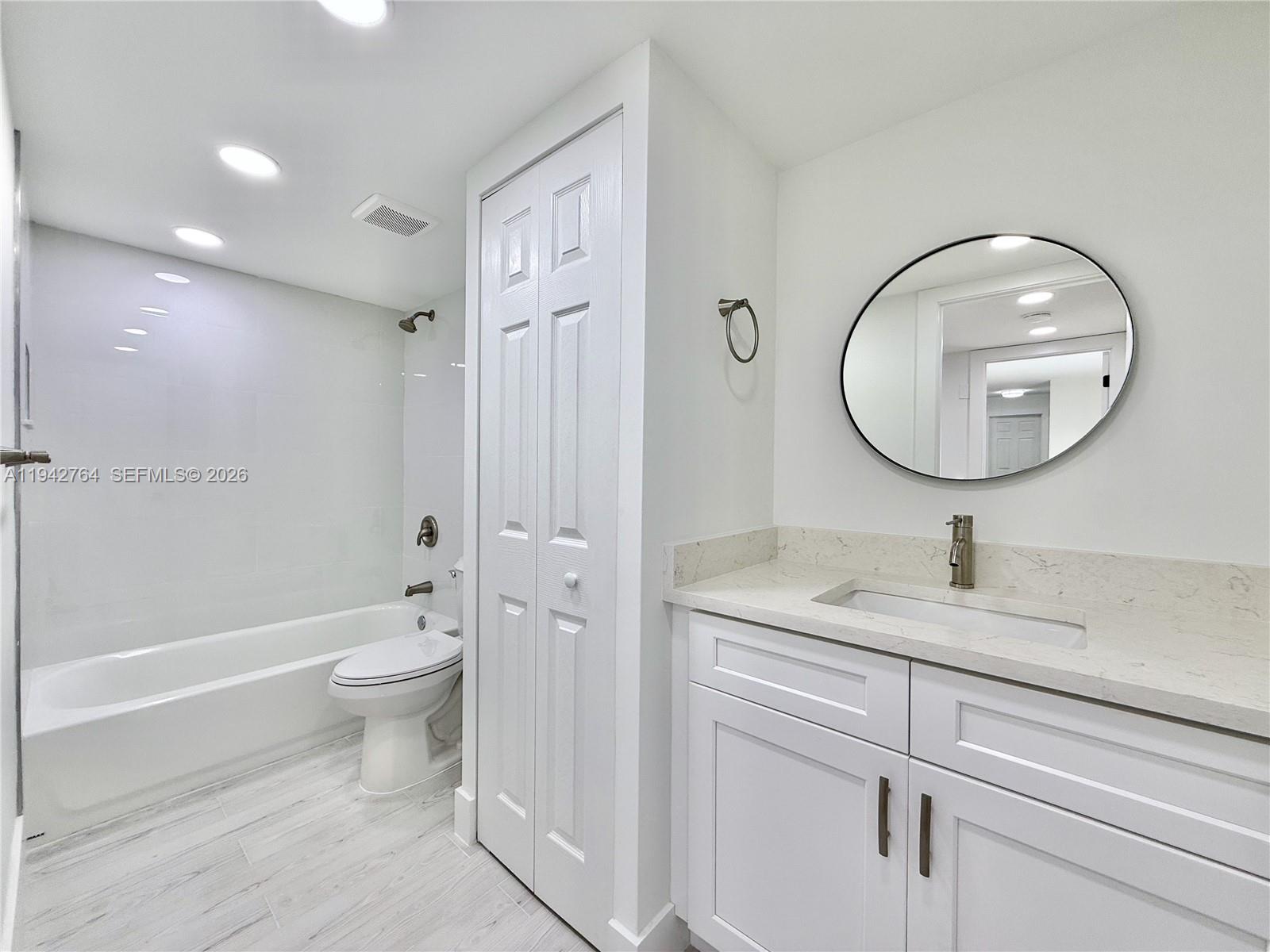 WOODVILLE - Residential