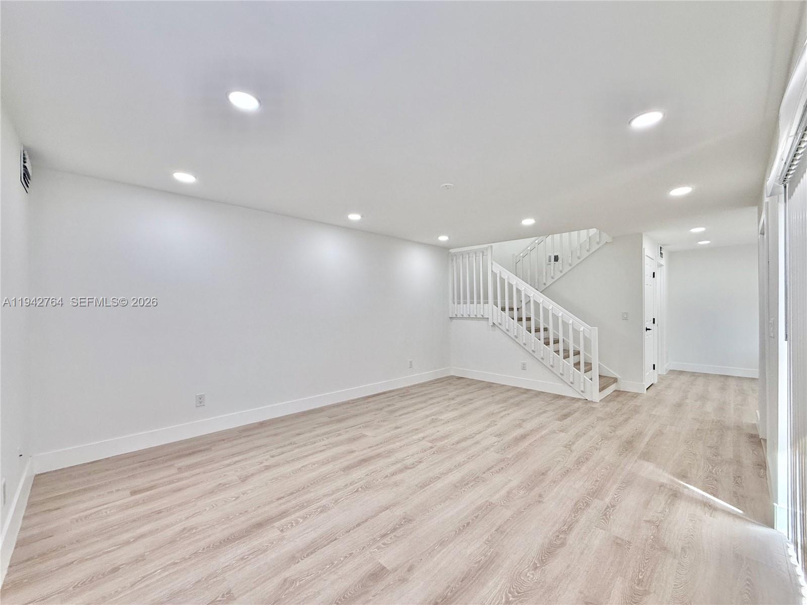 WOODVILLE - Residential