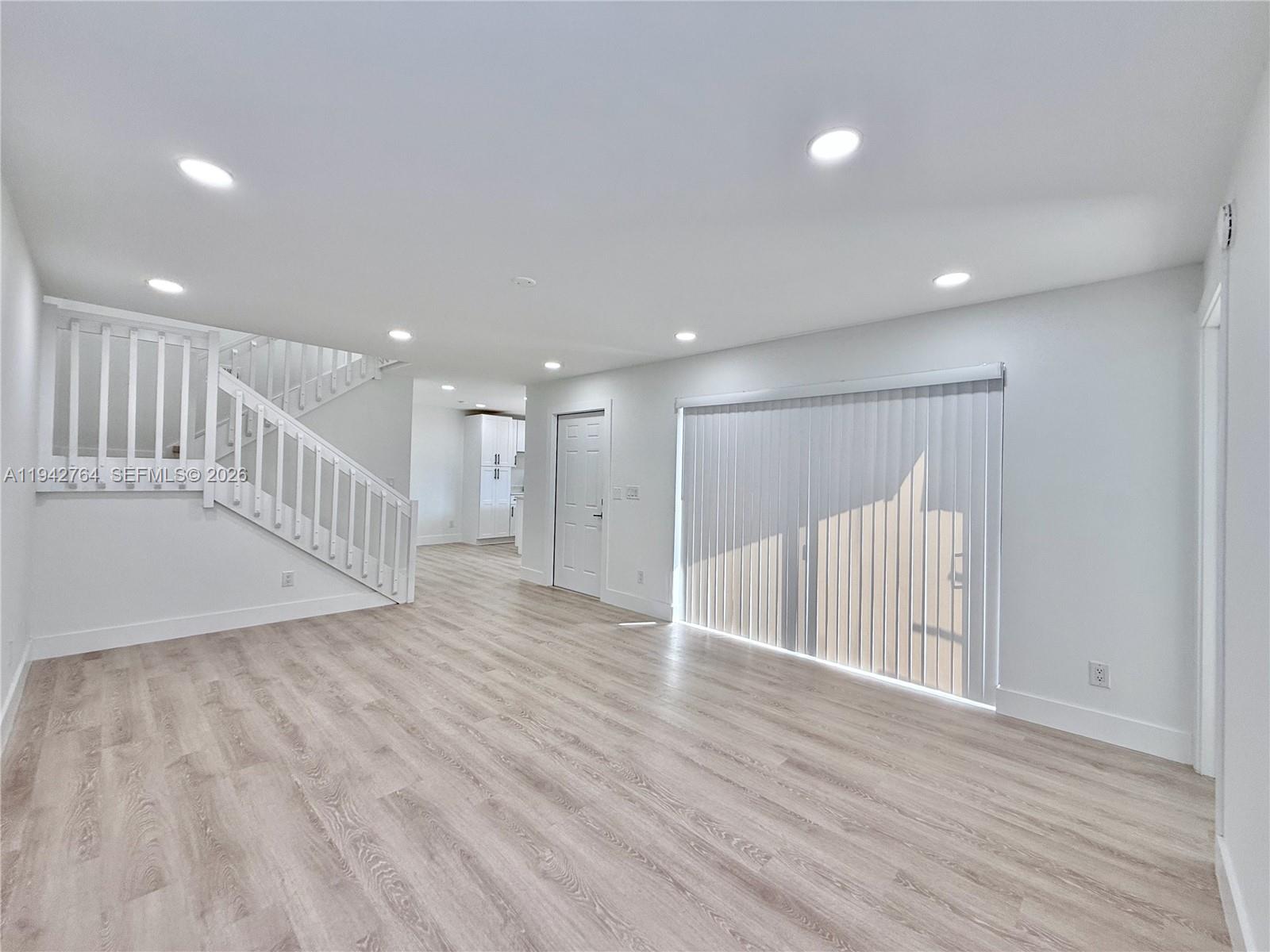 WOODVILLE - Residential