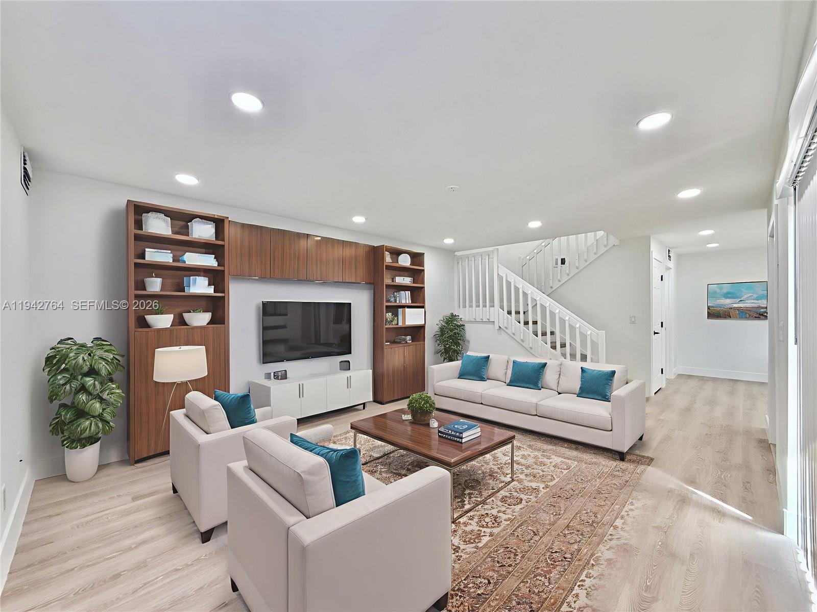 WOODVILLE - Residential