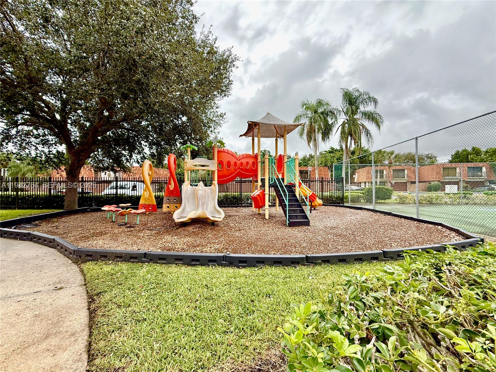 WOODVILLE - Residential