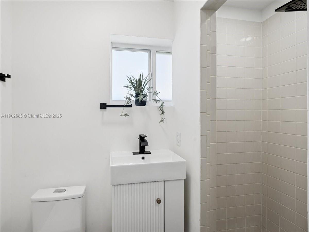 SOUTH CORAL HOMES SEC 2 - Residential