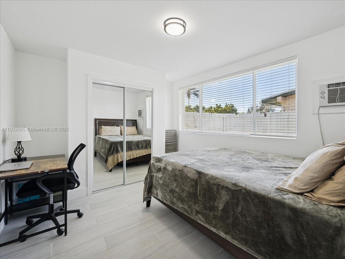 SOUTH CORAL HOMES SEC 2 - Residential