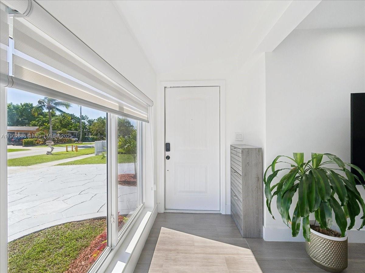 SOUTH CORAL HOMES SEC 2 - Residential