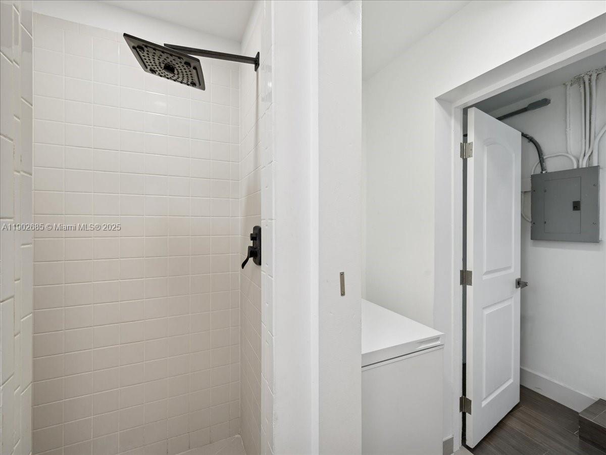 SOUTH CORAL HOMES SEC 2 - Residential