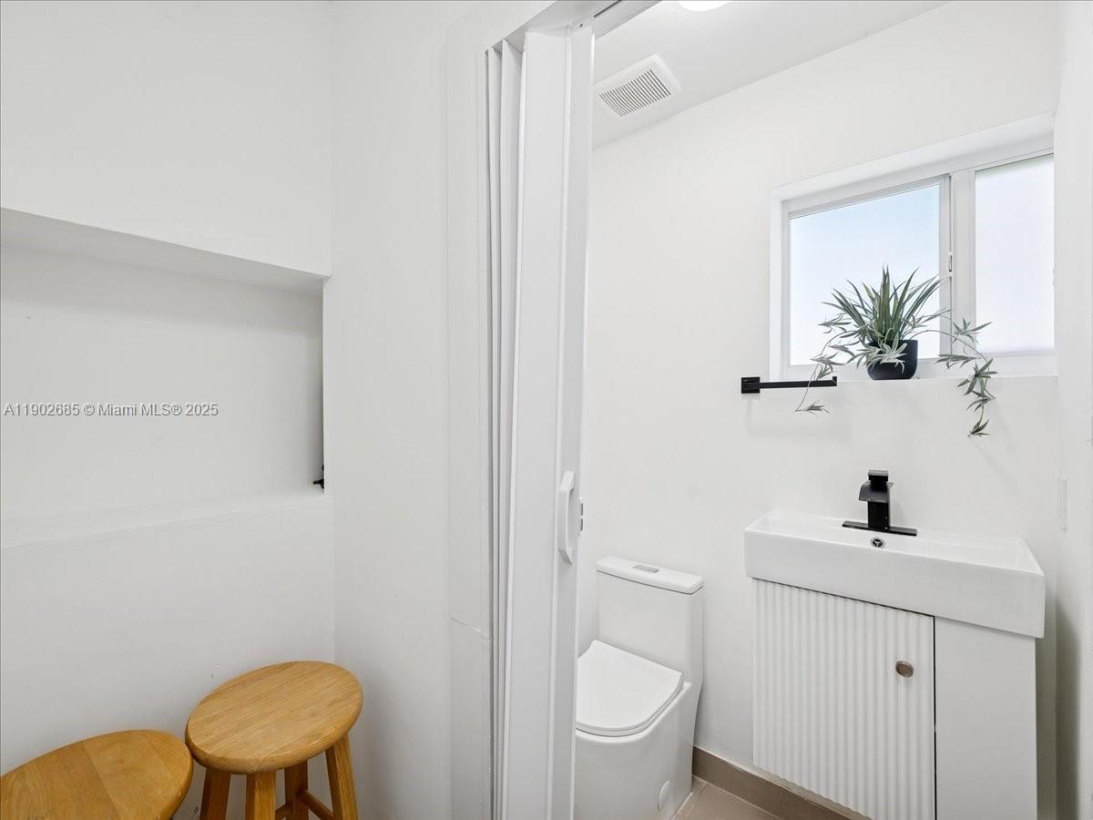 SOUTH CORAL HOMES SEC 2 - Residential