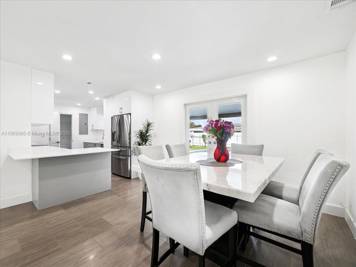 SOUTH CORAL HOMES SEC 2 - Residential