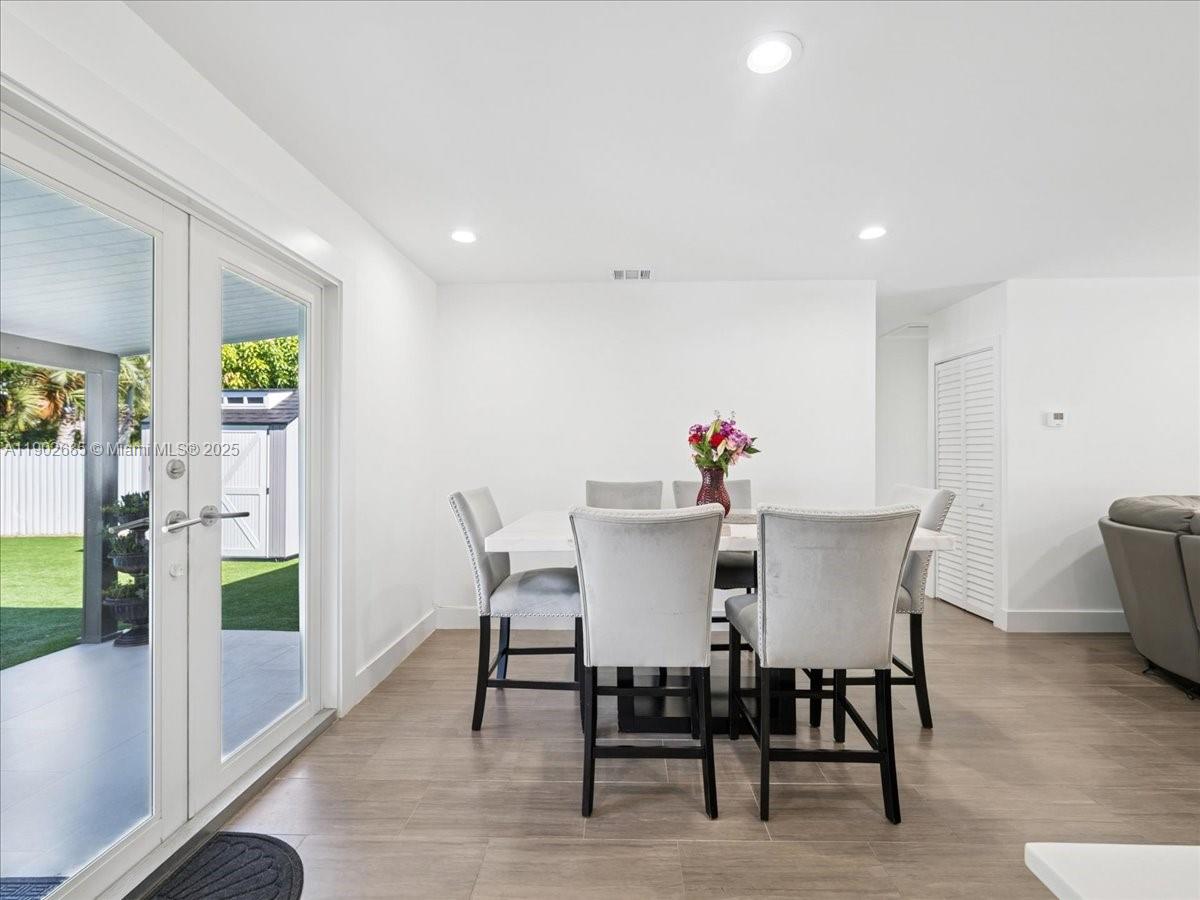 SOUTH CORAL HOMES SEC 2 - Residential