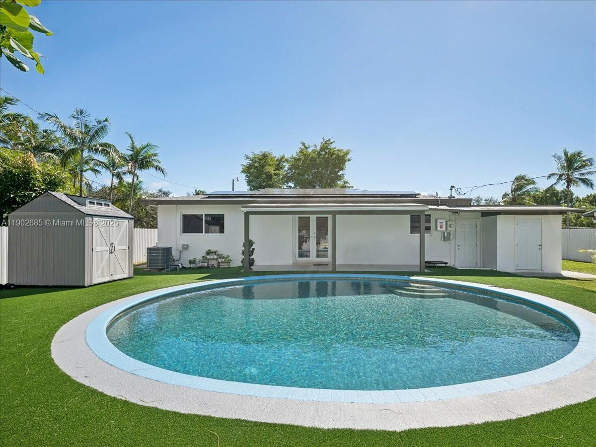 SOUTH CORAL HOMES SEC 2 - Residential