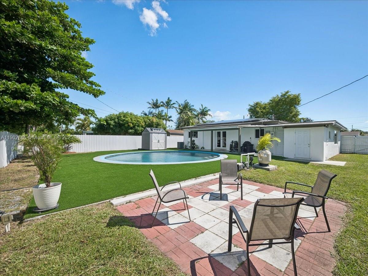 SOUTH CORAL HOMES SEC 2 - Residential