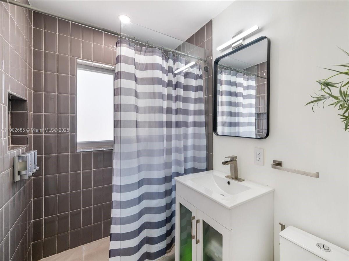 SOUTH CORAL HOMES SEC 2 - Residential