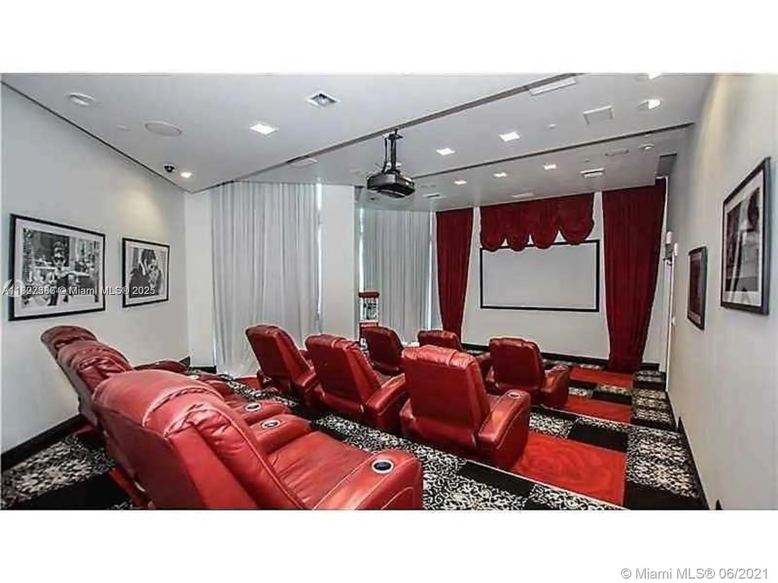 Miami, Florida 33130, United States, 1 Bedroom Bedrooms, ,1 BathroomBathrooms,Residential,Active,157151