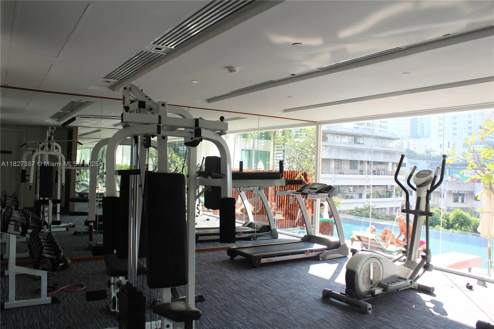 Miami, Florida 33130, United States, 1 Bedroom Bedrooms, ,1 BathroomBathrooms,Residential,Active,157151