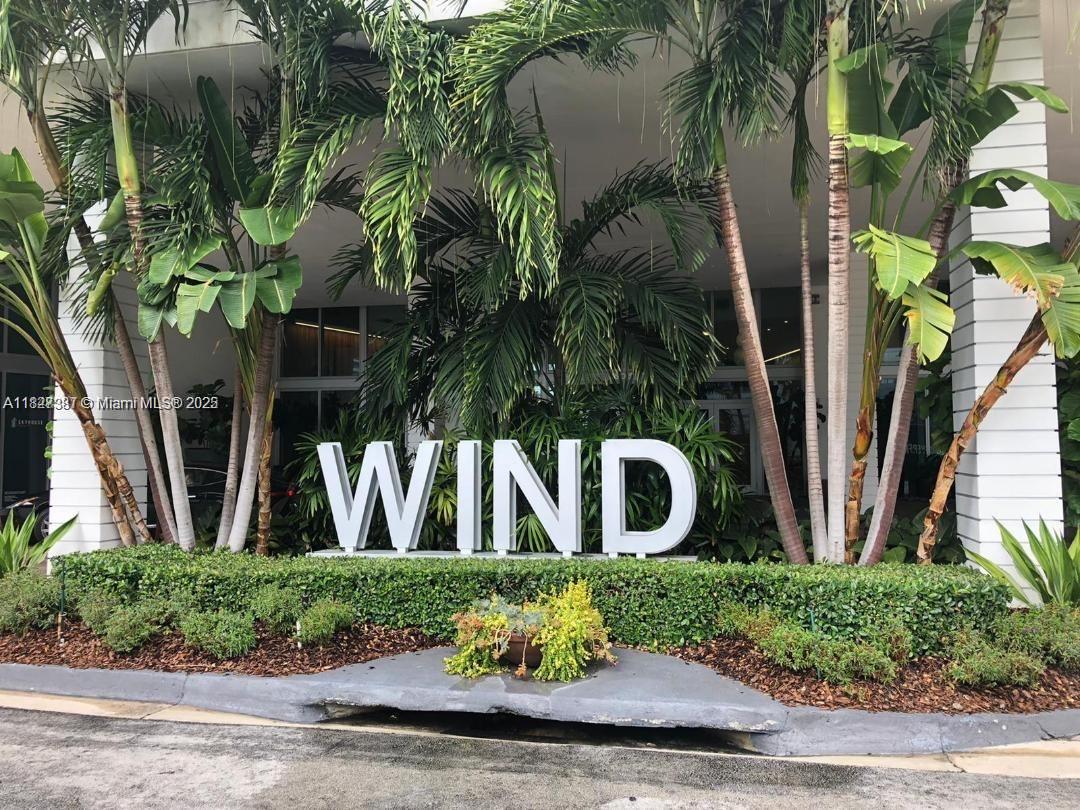 Beautiful 1 bed / 1 bath unit at Wind by Neo with spectacular views of the Bay, Miami River, and city skyline. Features porcelain floors, granite countertops, Italian cabinetry, stainless steel appliances, floor-to-ceiling windows, and a private balcony. Includes 1 assigned parking space. Wind is a 41-story tower in the gated Riverfront community offering top amenities: pool, fitness center, spa, steam room, sauna, sports lounge, kids’ playroom, business center, 24-hr concierge, and on-site dining. Prime location between Brickell and Downtown—walk to Brickell City Centre, Mary Brickell Village, and MetroMover. Just minutes from Coconut Grove, South Beach, and MIA. Experience luxury, comfort, and convenience in the heart of Miami.
