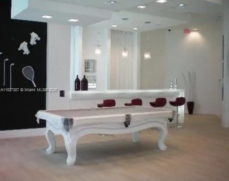 Miami, Florida 33130, United States, 1 Bedroom Bedrooms, ,1 BathroomBathrooms,Residential,Active,157151