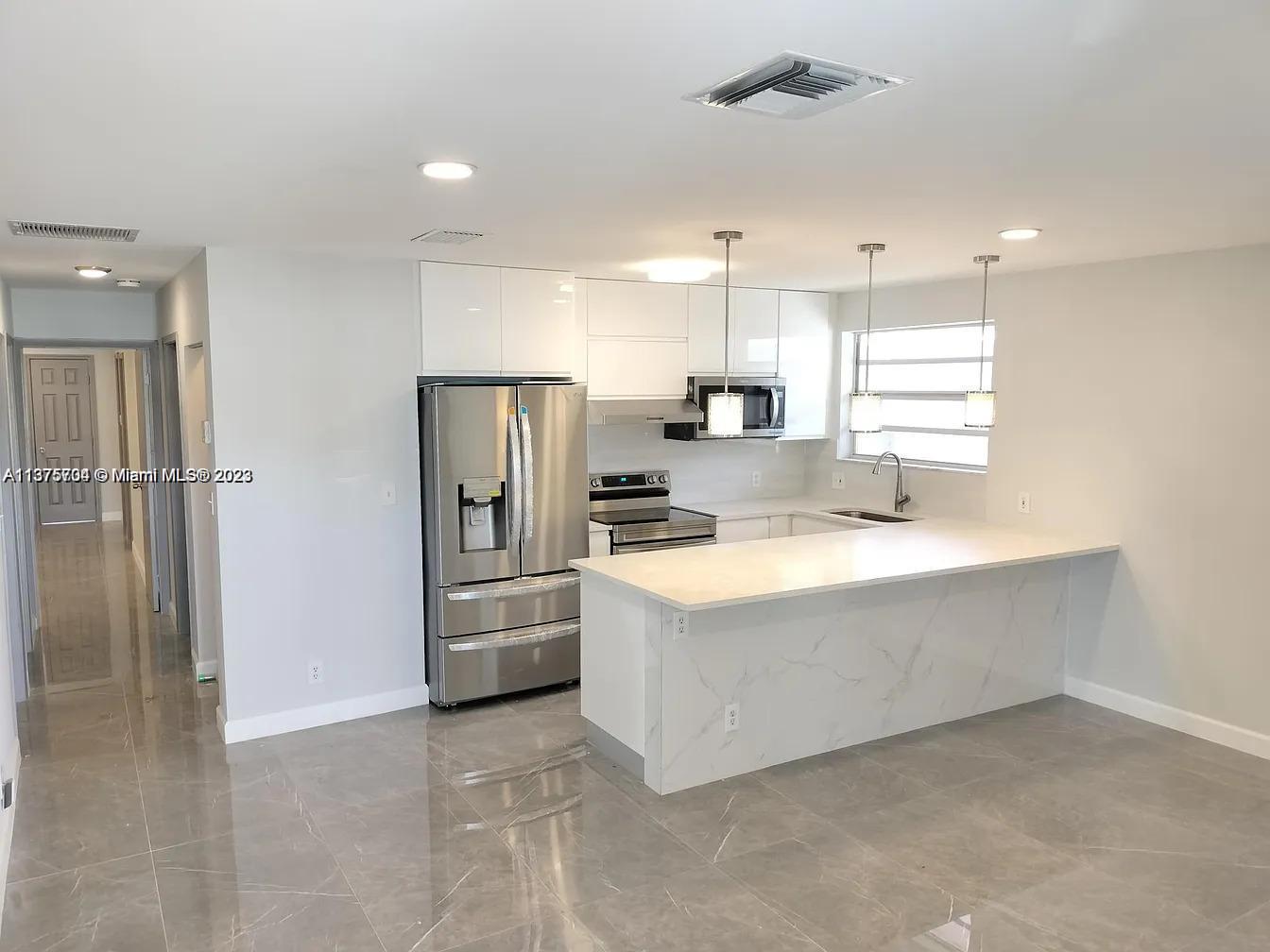 Welcome home to this stunning 1-bedroom Fully Remodeled House! East of US1, just minutes from the beach and walking distance to shops and restaurants.
Featuring modern finishes and Brand New Appliances. Schedule a showing today and live your best life!