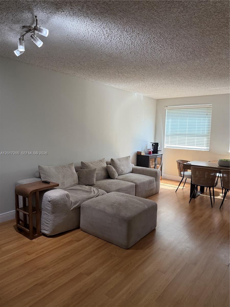 LAS VISTAS AT DORAL CONDO - Residential Lease
