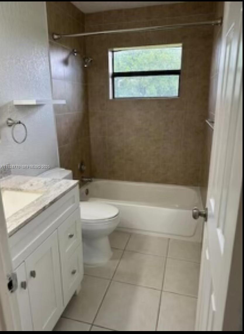 PALMETTO BAY CONDO - Residential Lease