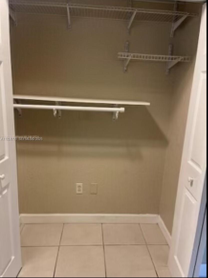 PALMETTO BAY CONDO - Residential Lease