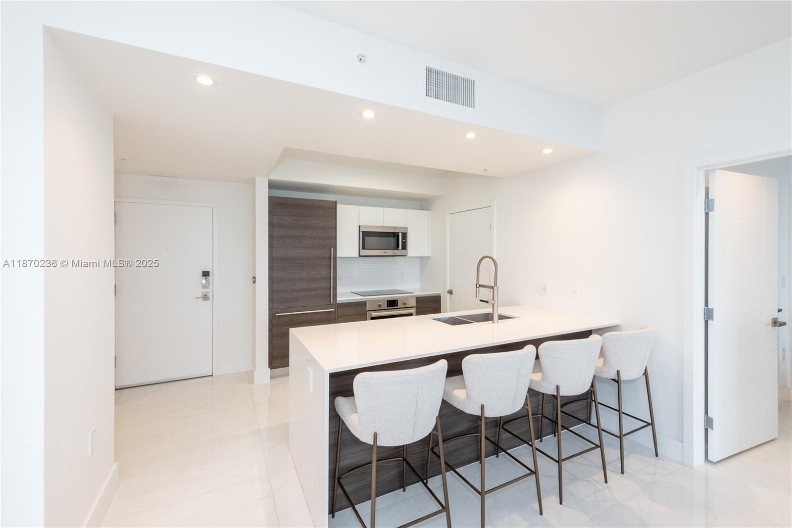 MERRICK MANOR CONDO - Residential