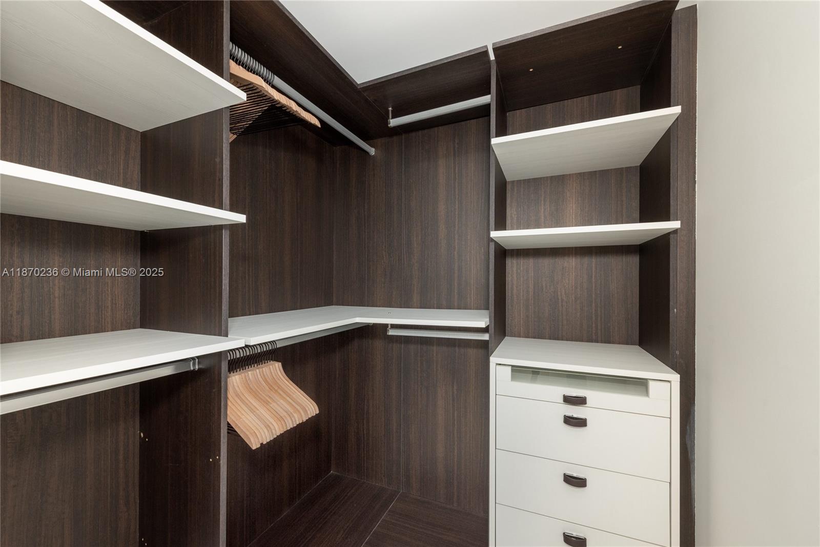 MERRICK MANOR CONDO - Residential