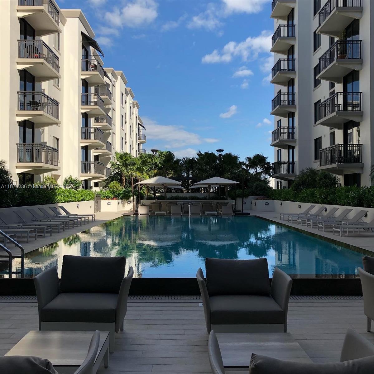301 Altara Ave 619