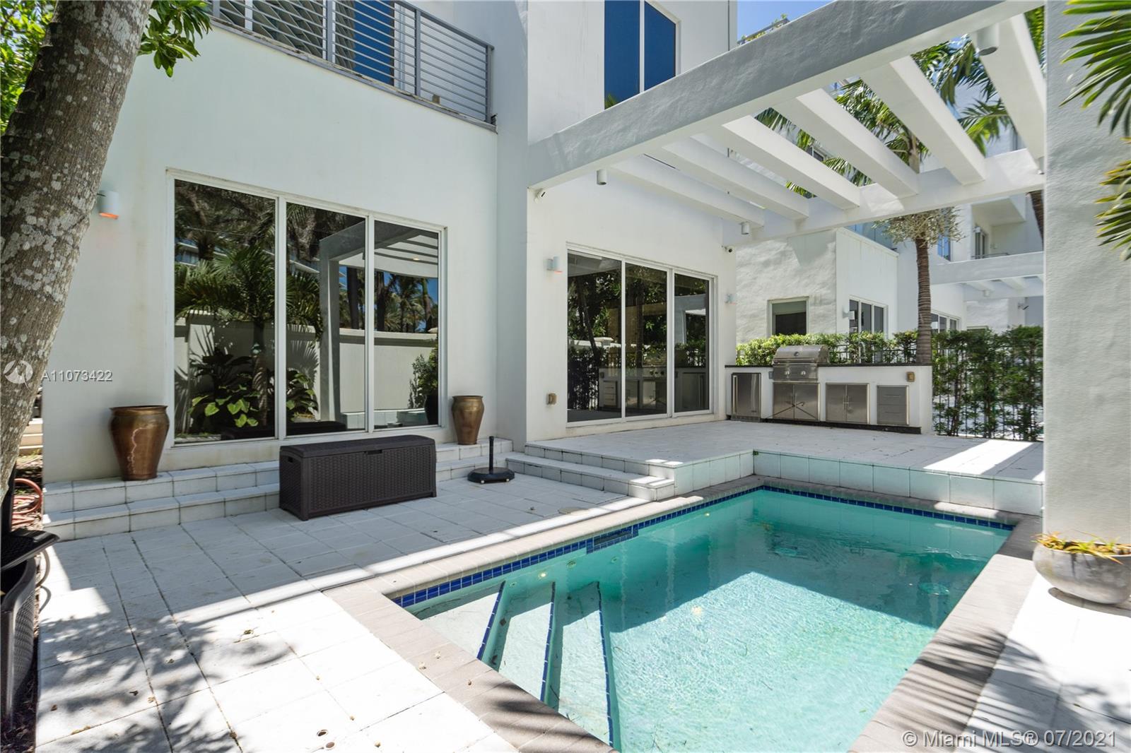 BEACHWALK - Residential