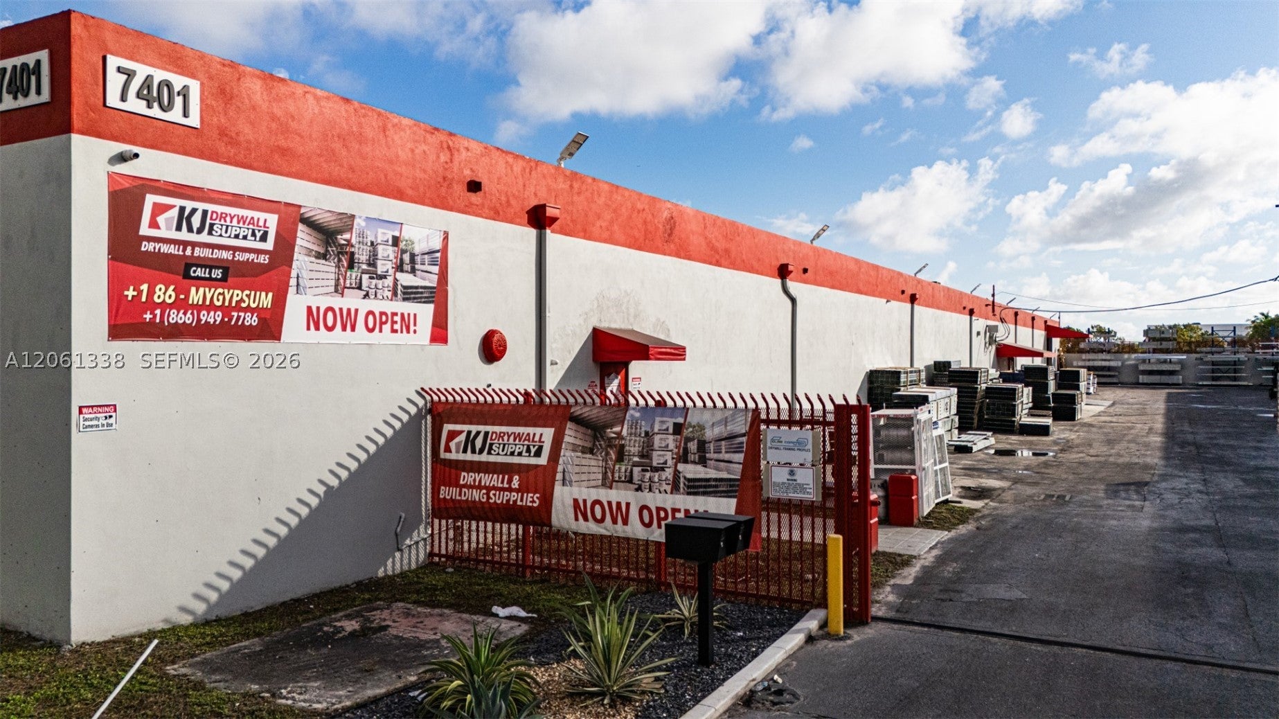 7401 NW 32nd Ave