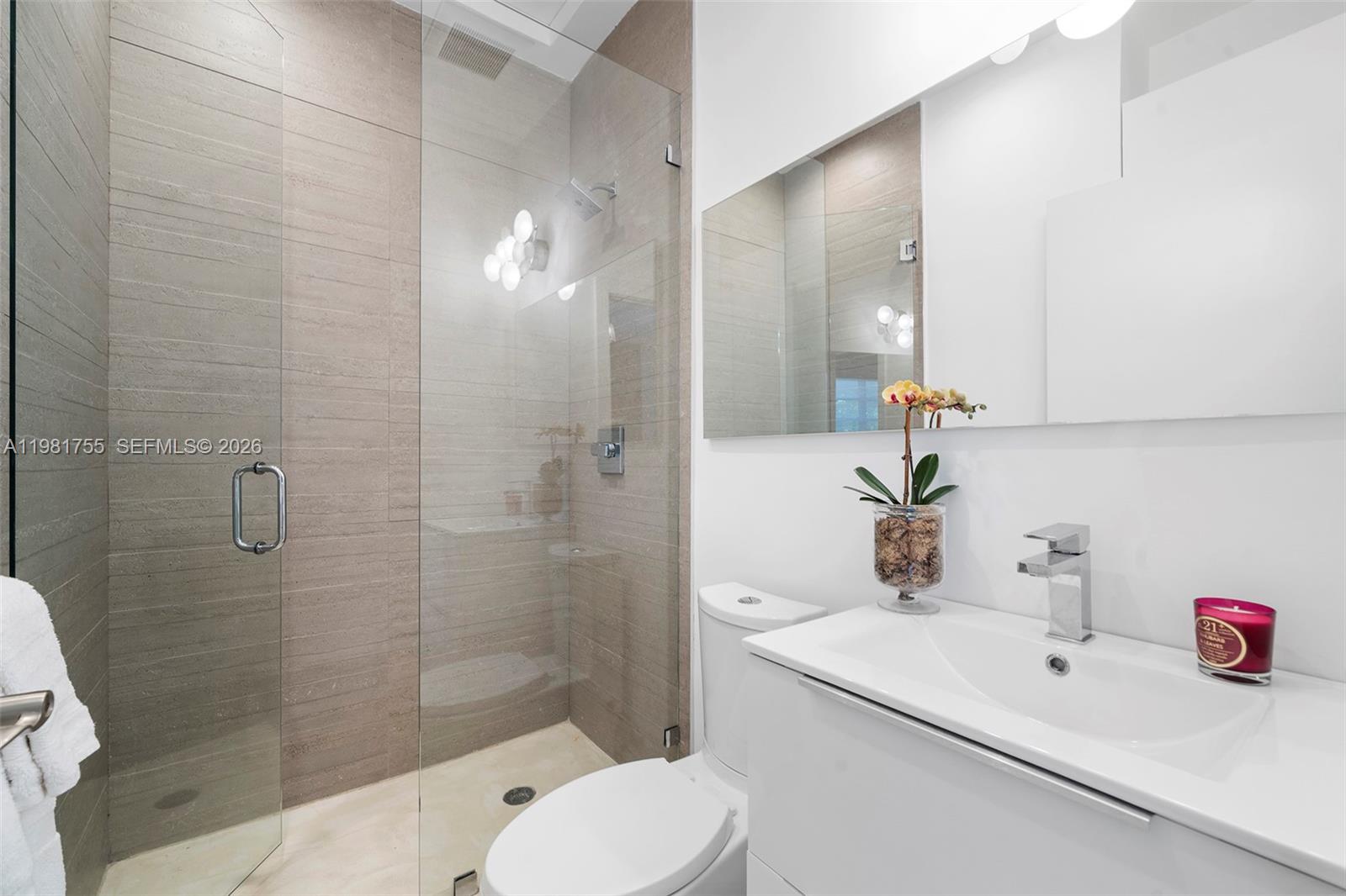 NORMANDY GOLF COURSE - Residential Lease