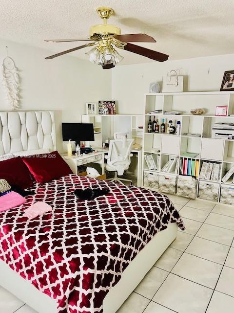 PALM-EAST GARDENS CONDO - Residential