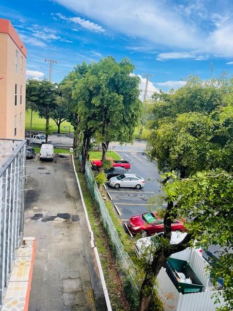 PALM-EAST GARDENS CONDO - Residential