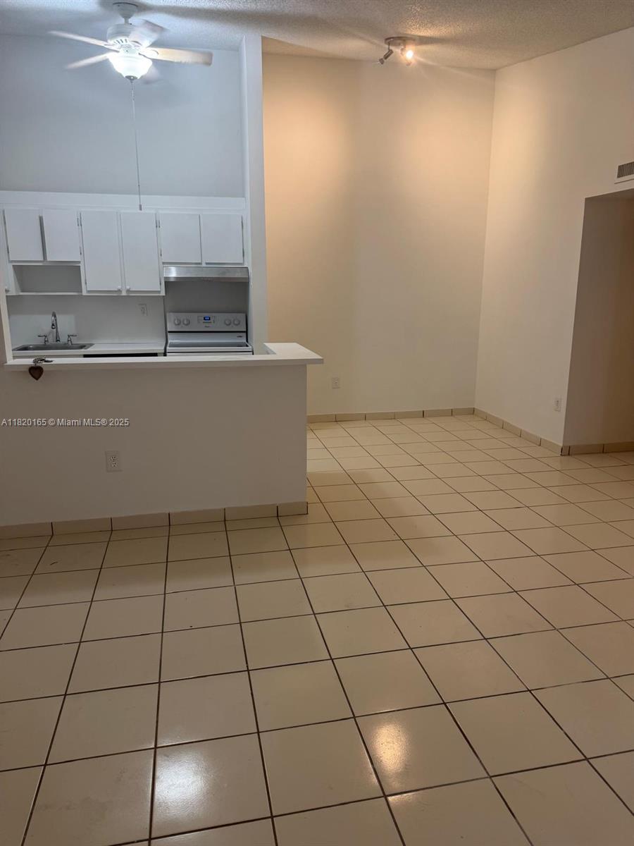 4760 NW 102nd Ave 204-12