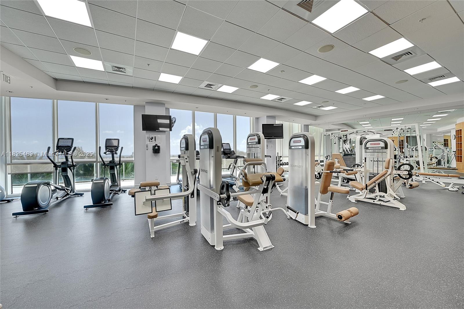 PLAZA AT OCEANSIDE (THE) - Residential