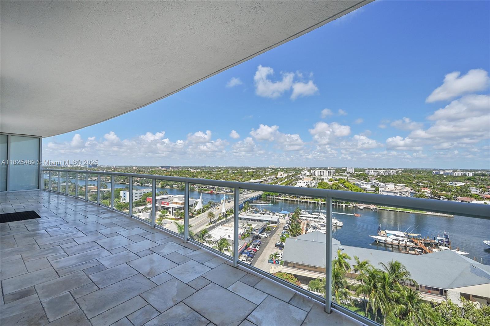 PLAZA AT OCEANSIDE (THE) - Residential