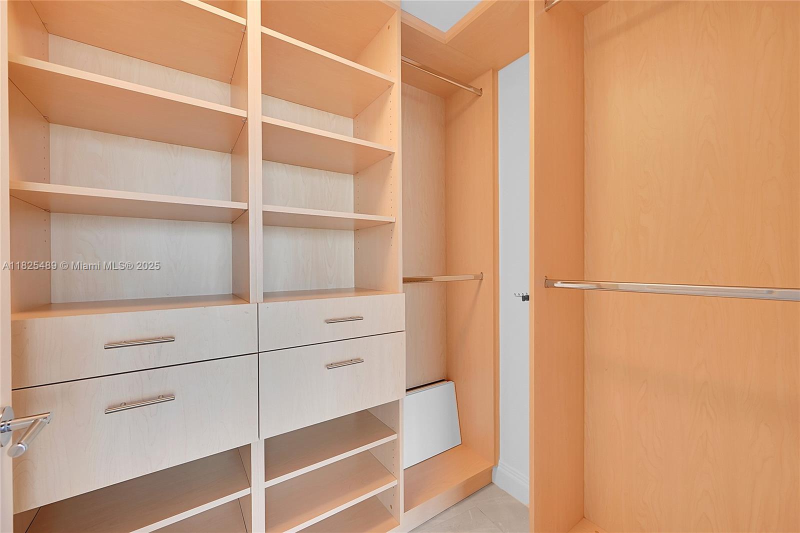 PLAZA AT OCEANSIDE (THE) - Residential