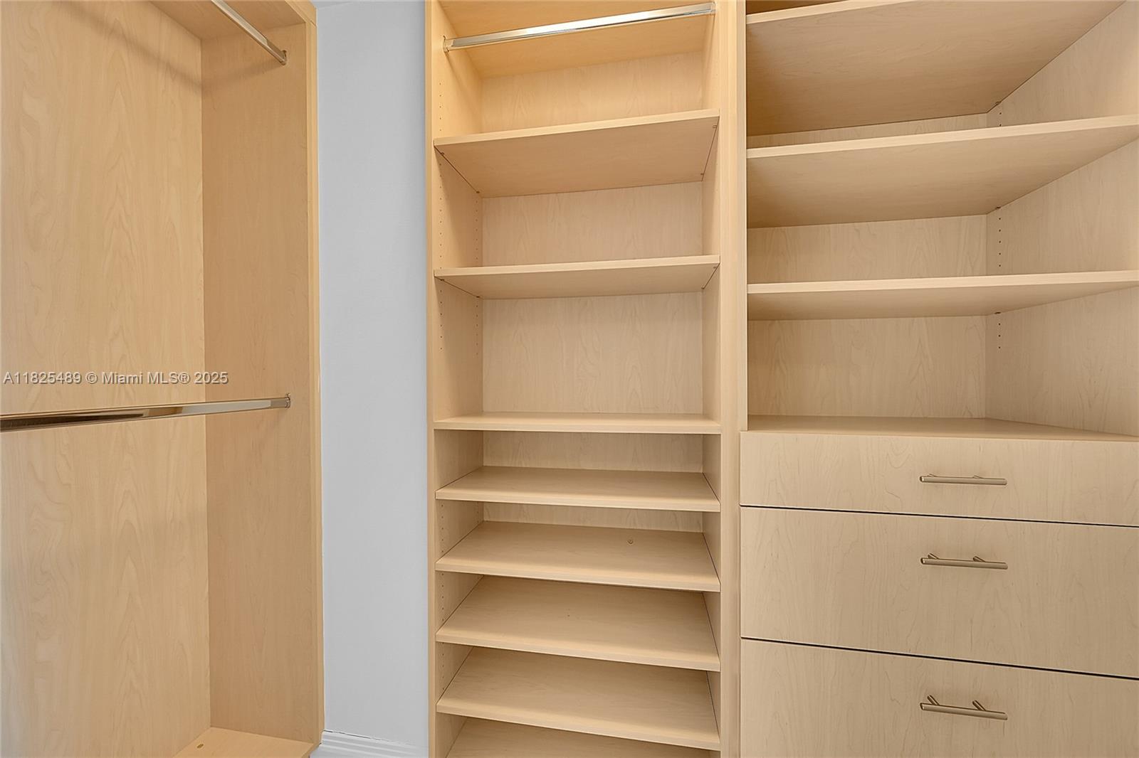 PLAZA AT OCEANSIDE (THE) - Residential