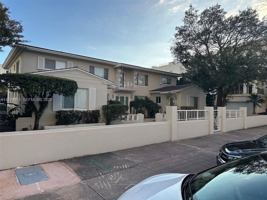 Spectacular location in the heart of Coral Gables! This unit features wood floors, a brand-new kitchen with stainless steel appliances, updated bathrooms, in-unit washer and dryer, and impact windows. Completely renovated, it also offers private parking at the back of the property and is surrounded by exciting new developments
