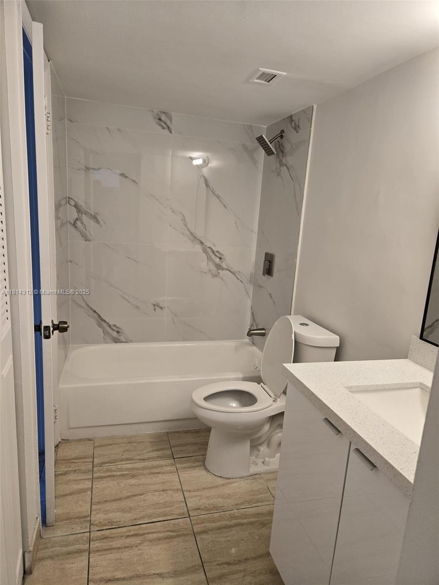 MONTECARLO CONDO - Residential Lease