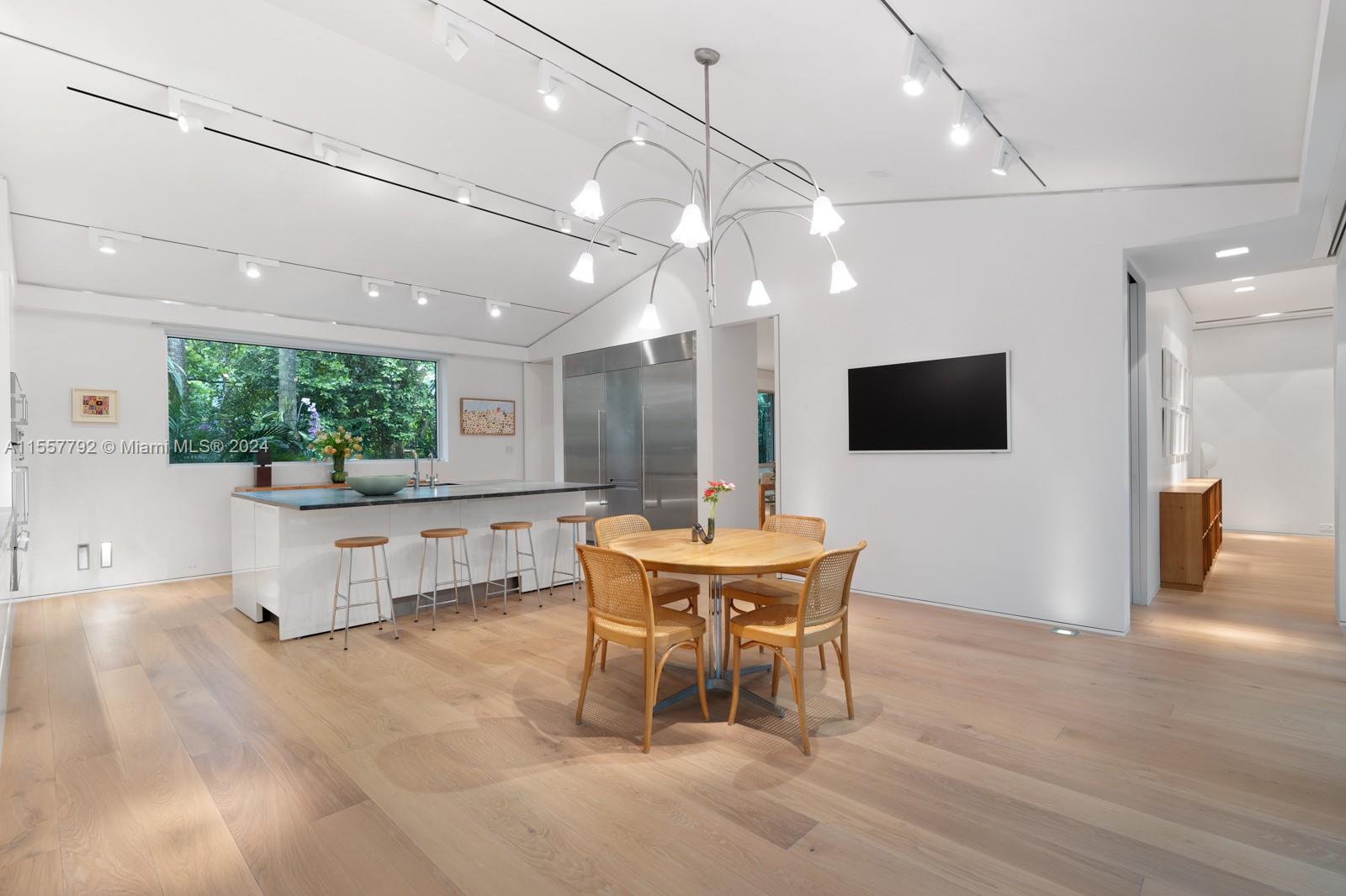 LA GORCE ISLAND - Residential