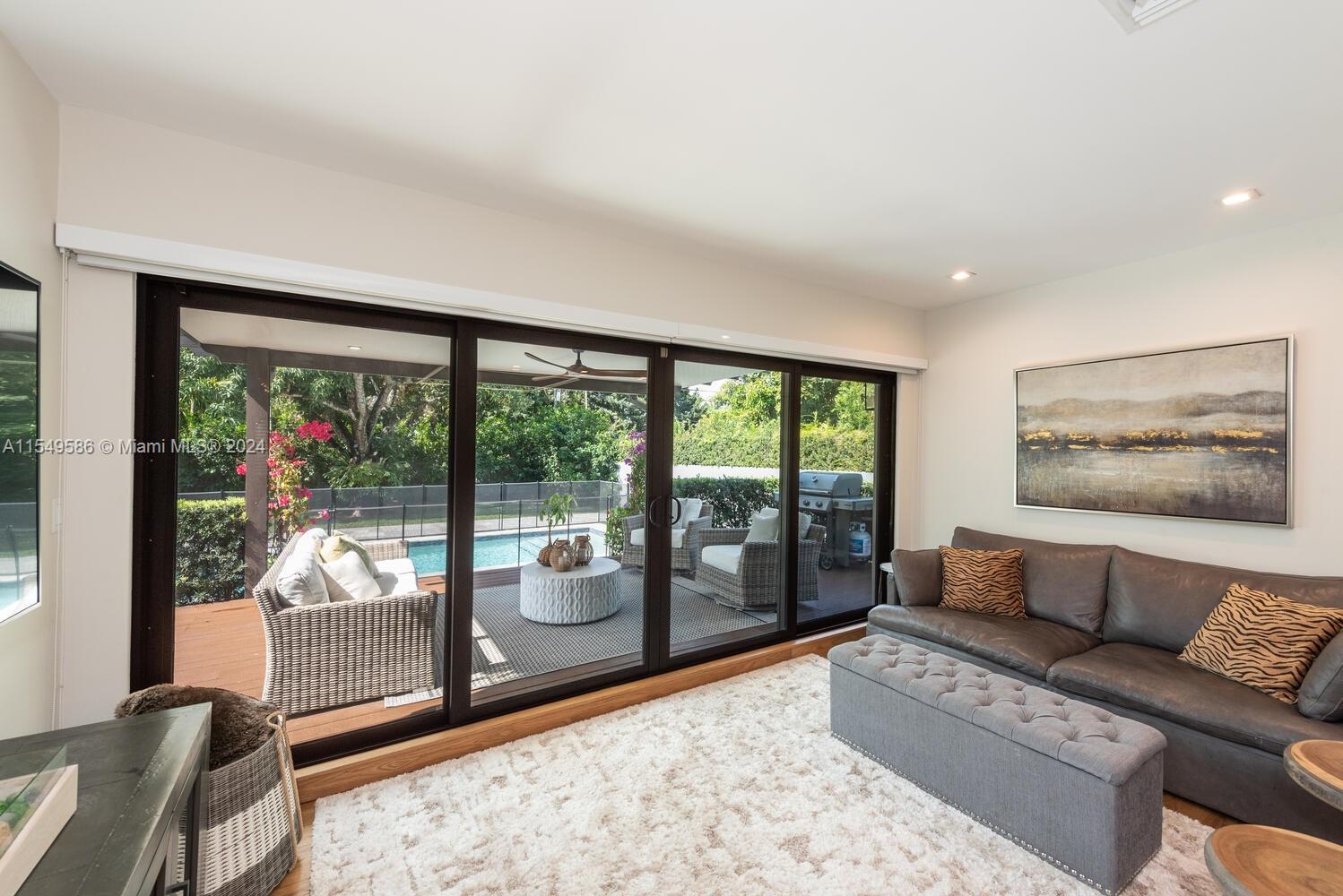 BRICKELL ESTATES - Residential