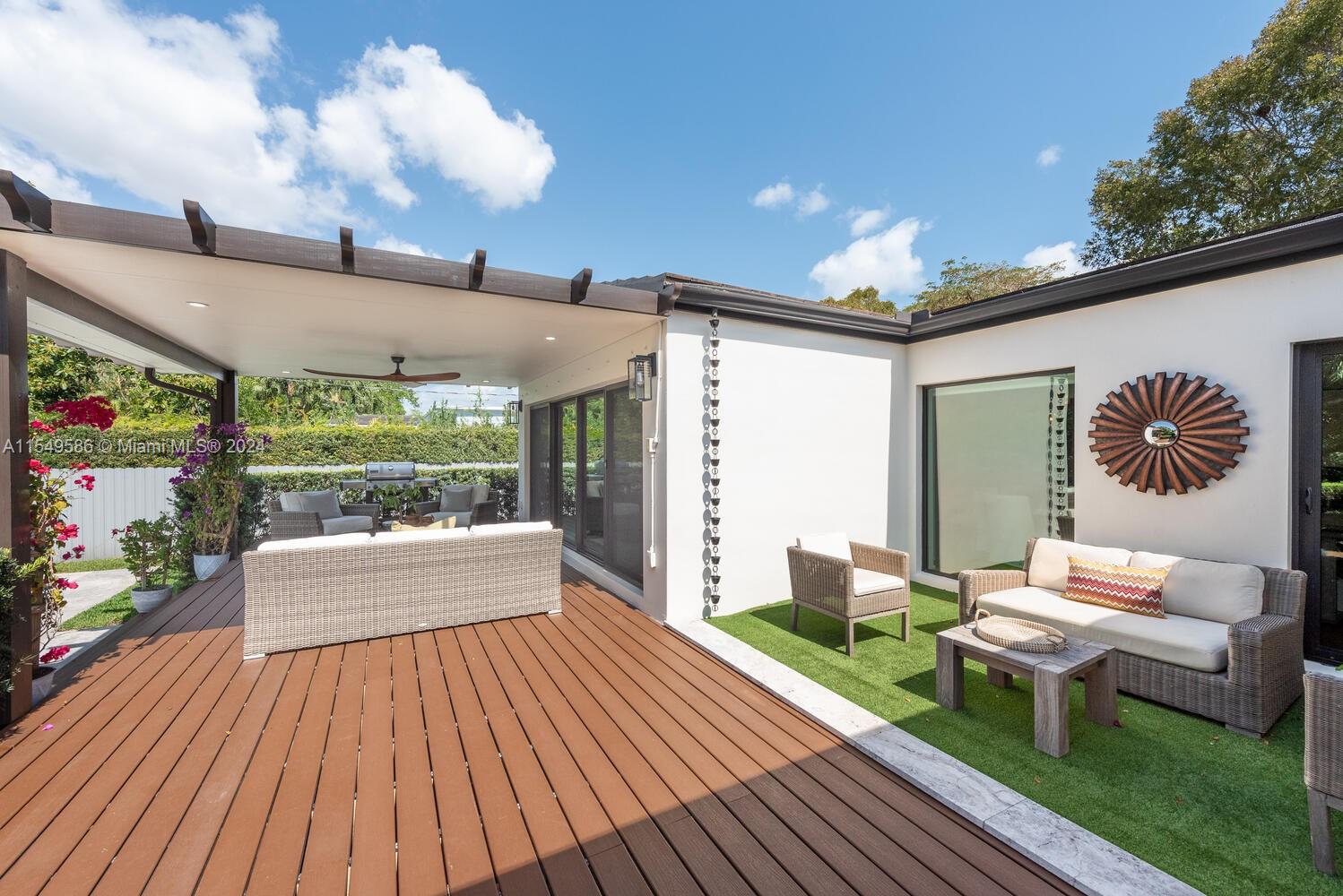 BRICKELL ESTATES - Residential