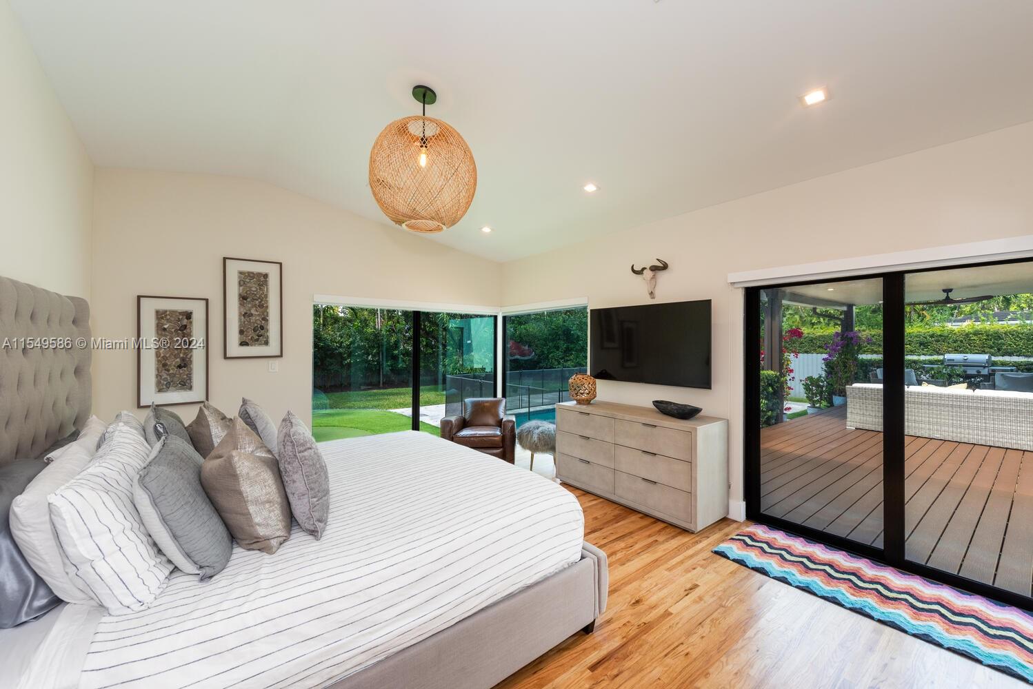 BRICKELL ESTATES - Residential