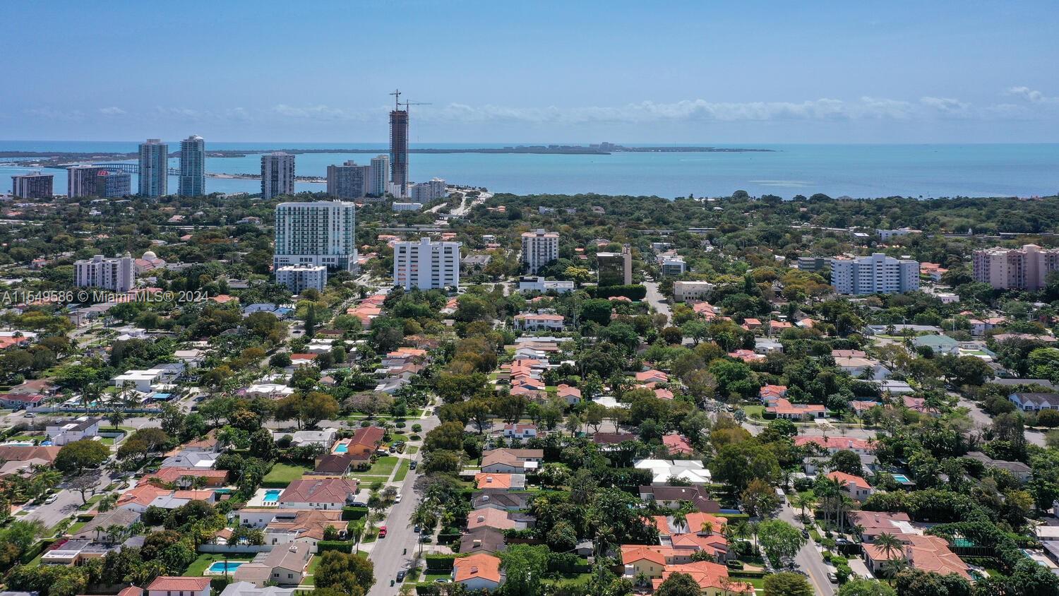 BRICKELL ESTATES - Residential