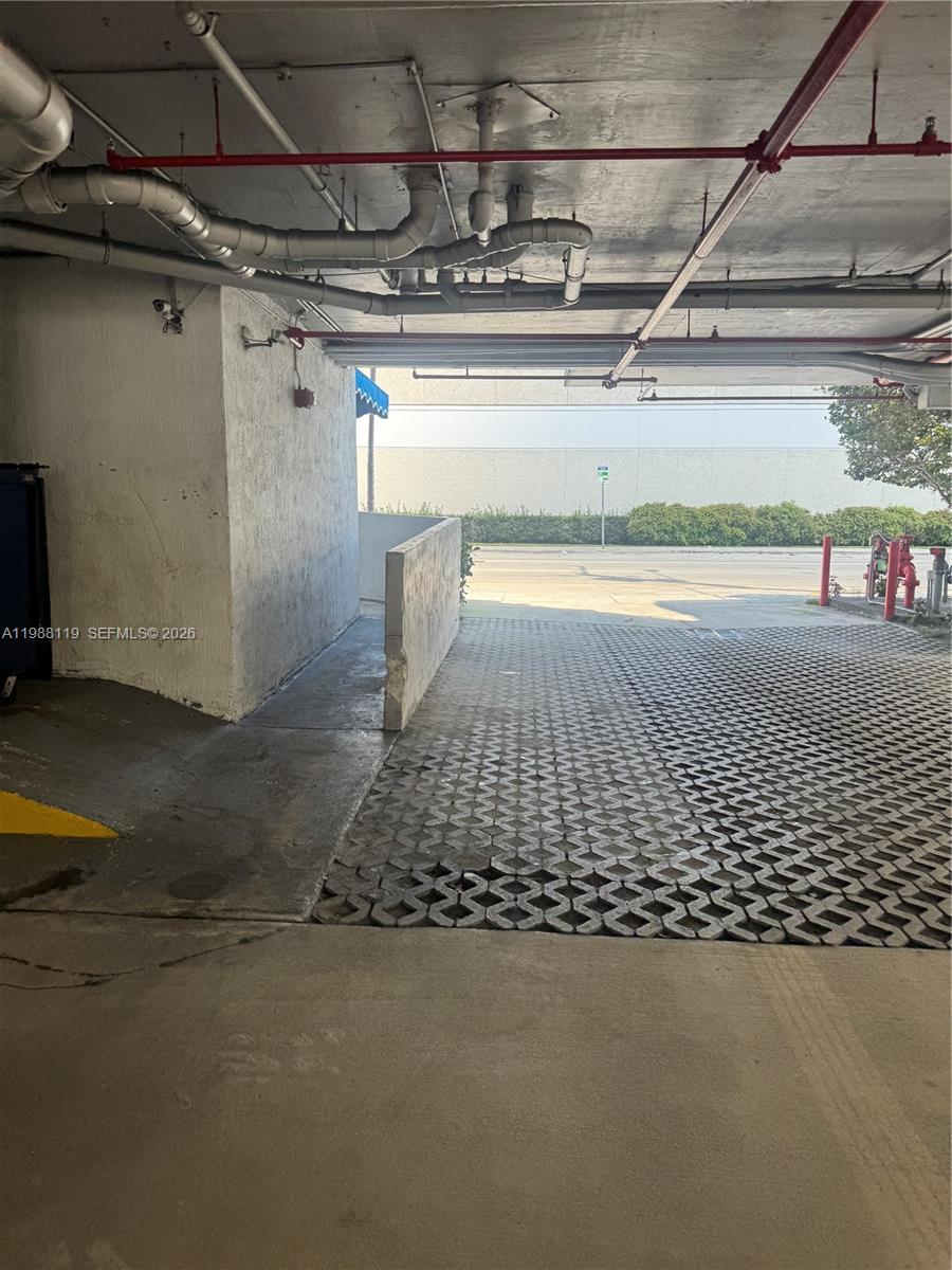 IDLEWILD PARK - Residential Lease