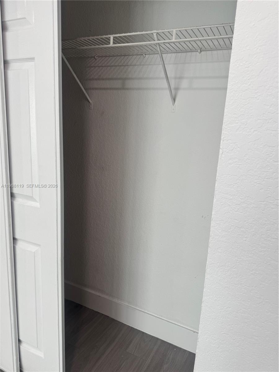 IDLEWILD PARK - Residential Lease