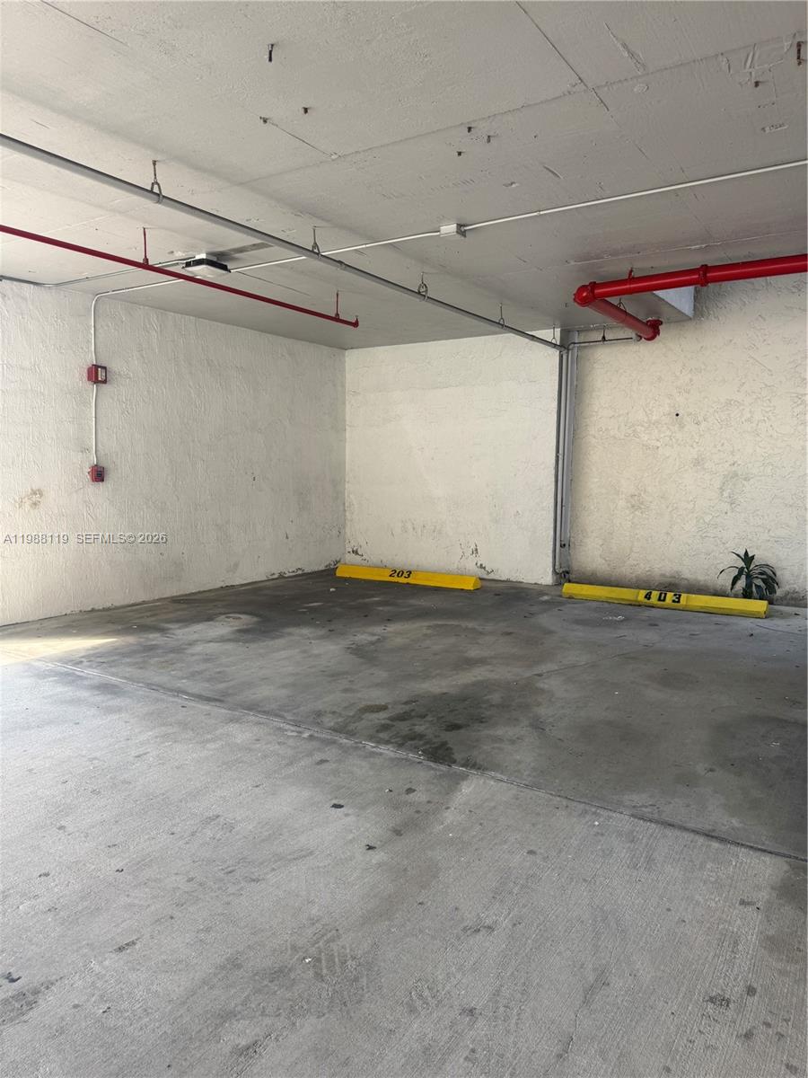 IDLEWILD PARK - Residential Lease