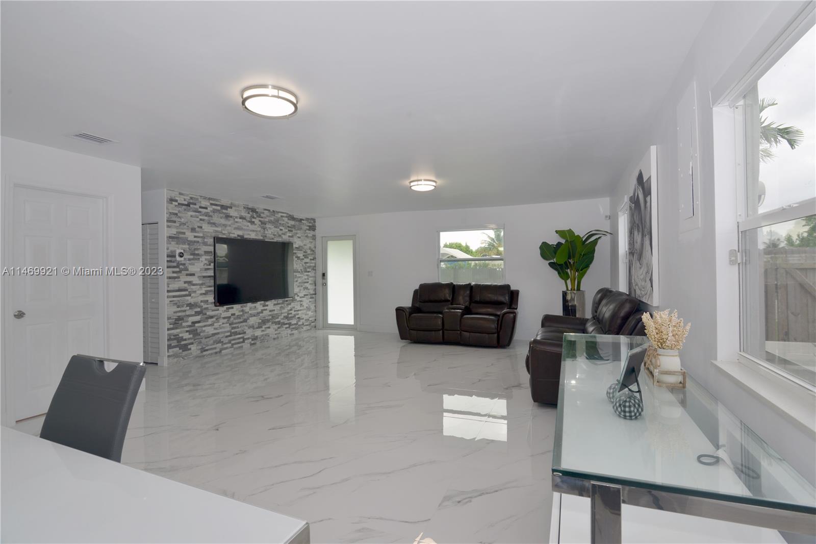 Homestead, Florida 33033, United States, 5 Bedrooms Bedrooms, ,3 BathroomsBathrooms,Residential,Active,69265