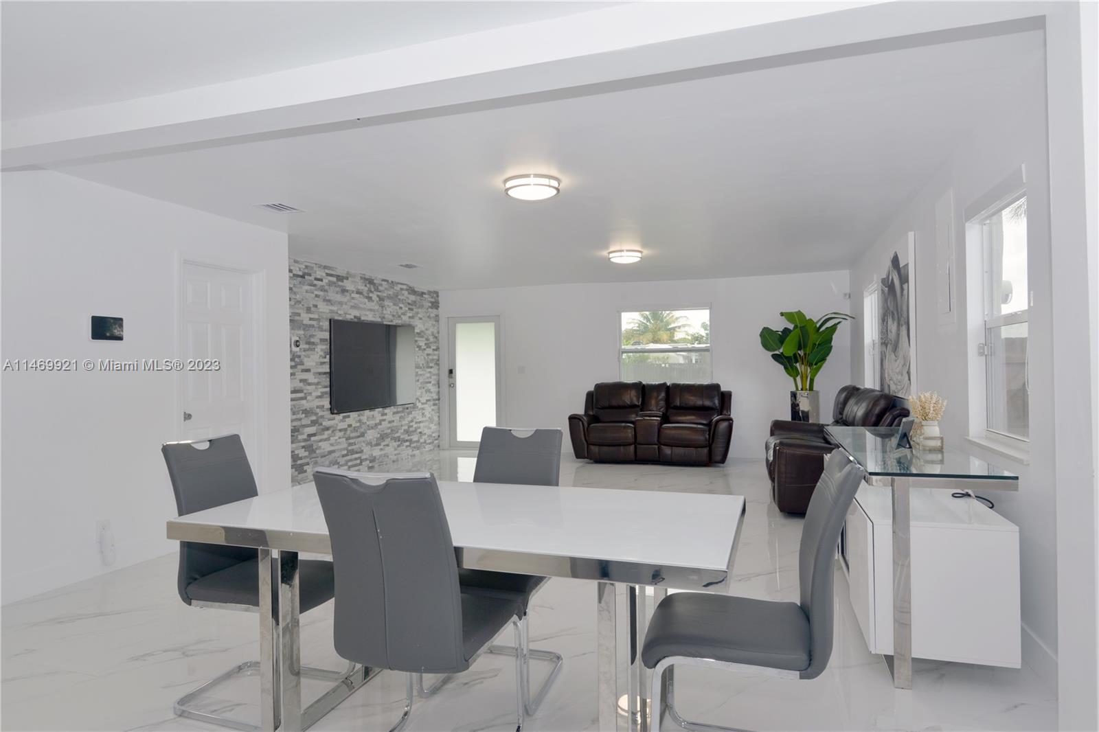 Homestead, Florida 33033, United States, 5 Bedrooms Bedrooms, ,3 BathroomsBathrooms,Residential,Active,69265