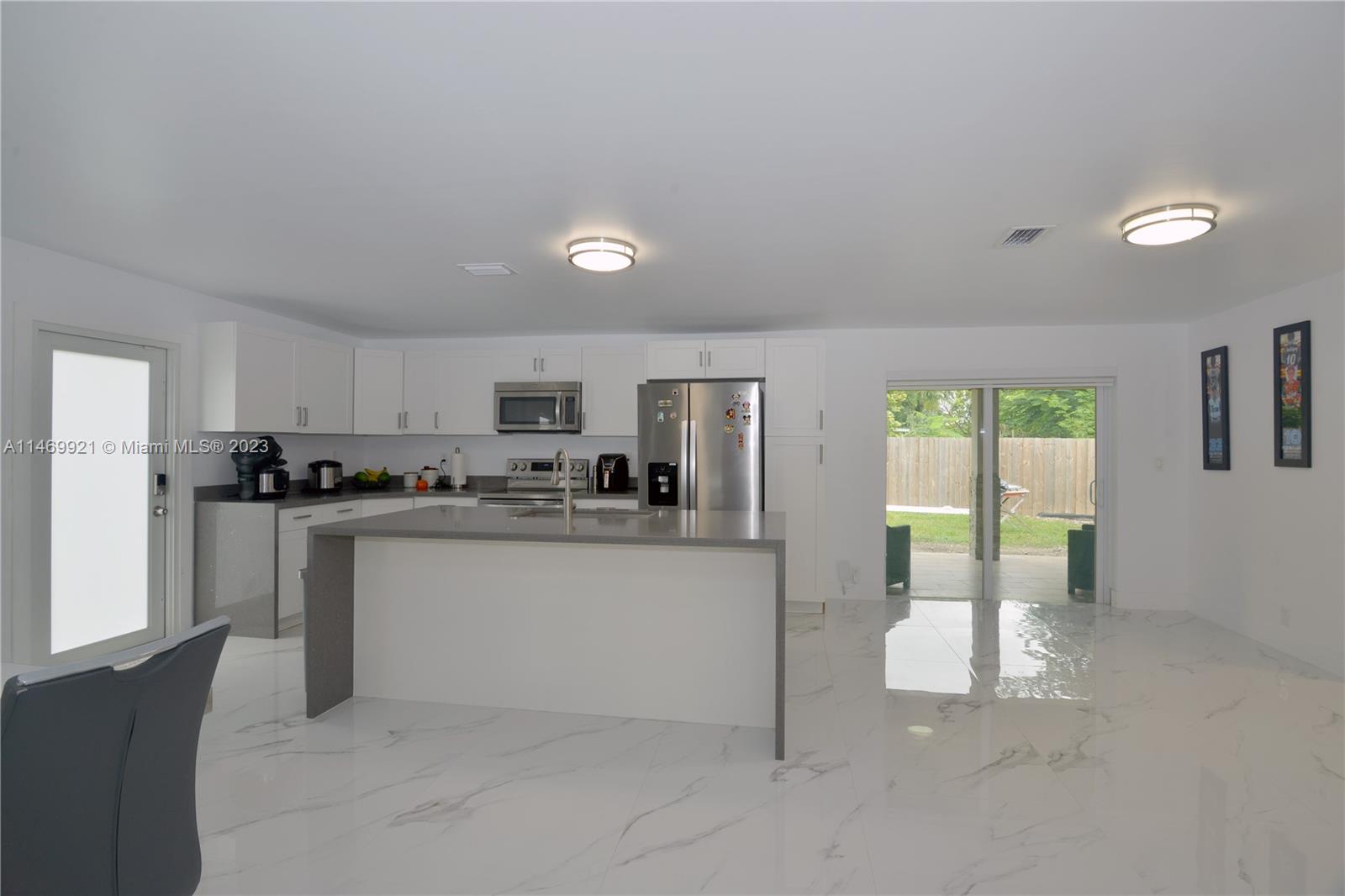 Homestead, Florida 33033, United States, 5 Bedrooms Bedrooms, ,3 BathroomsBathrooms,Residential,Active,69265